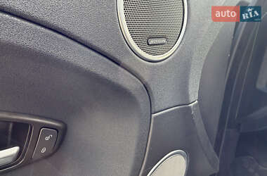 Позашляховик / Кросовер Land Rover Range Rover Evoque 2015 в  фото 26 Позашляховик / Кросовер Land Rover Range Rover Evoque 2015 в