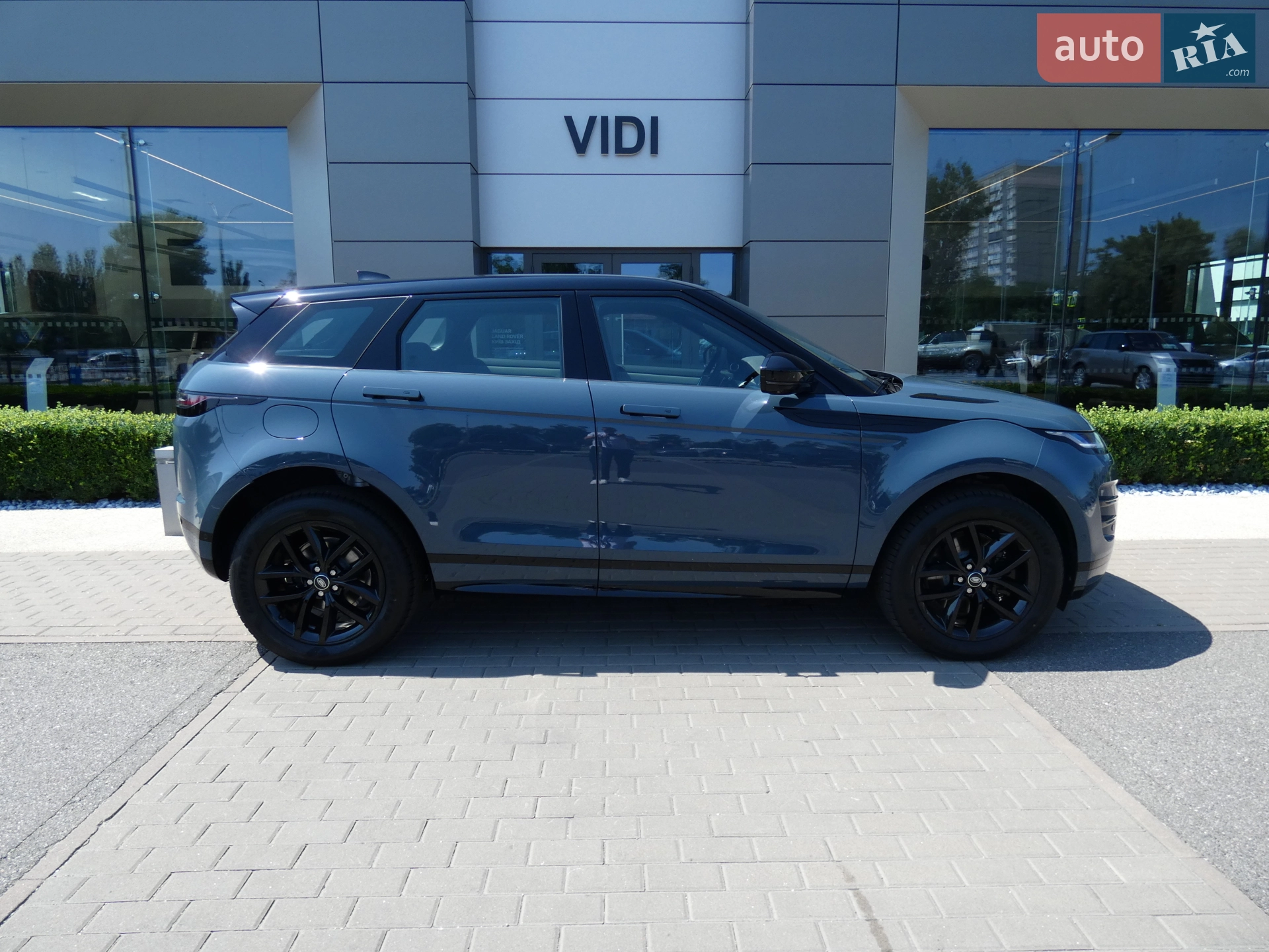 2025 Land Rover Range Rover Evoque - мініатюра 10