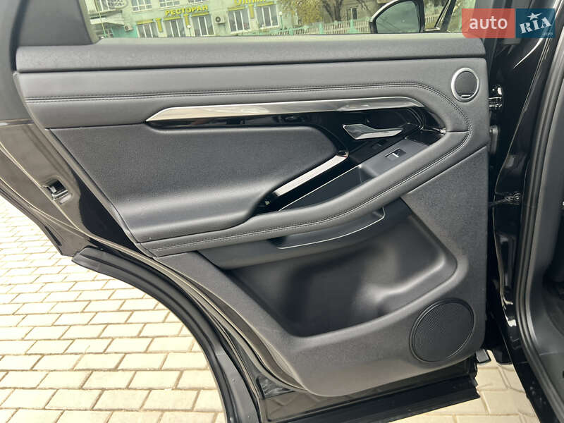 Внедорожник / Кроссовер Land Rover Range Rover Evoque 2022 в Лопатине фото 19 Внедорожник / Кроссовер Land Rover Range Rover Evoque 2022 в Лопатине
