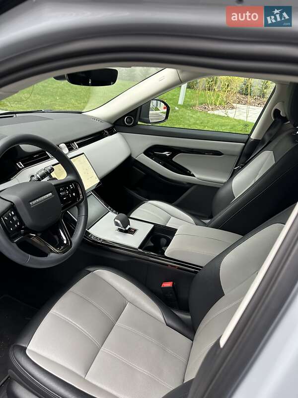 Внедорожник / Кроссовер Land Rover Range Rover Evoque 2023 в Киеве