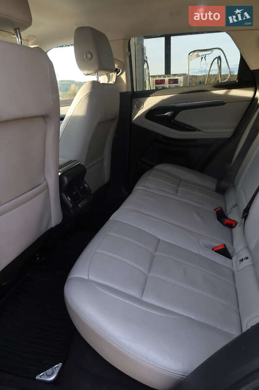 Внедорожник / Кроссовер Land Rover Range Rover Evoque 2022 в Хусте