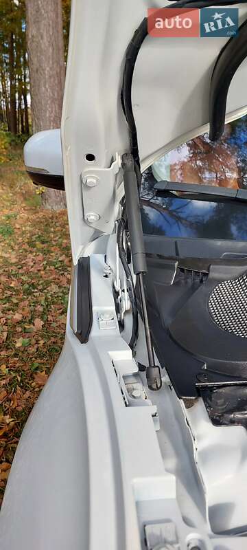 Позашляховик / Кросовер Land Rover Range Rover Evoque 2012 в Дубні