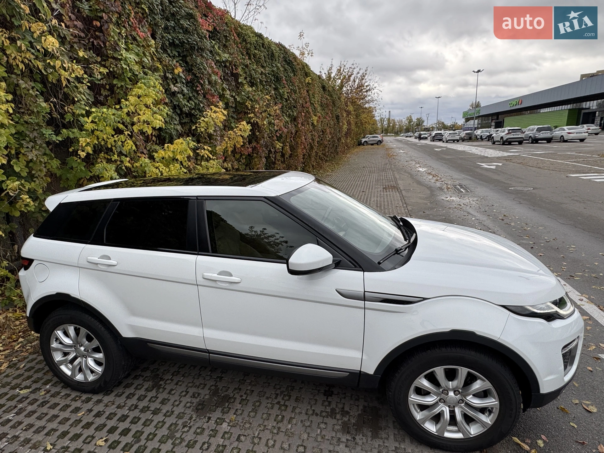 2017 Land Rover Range Rover Evoque - мініатюра 13