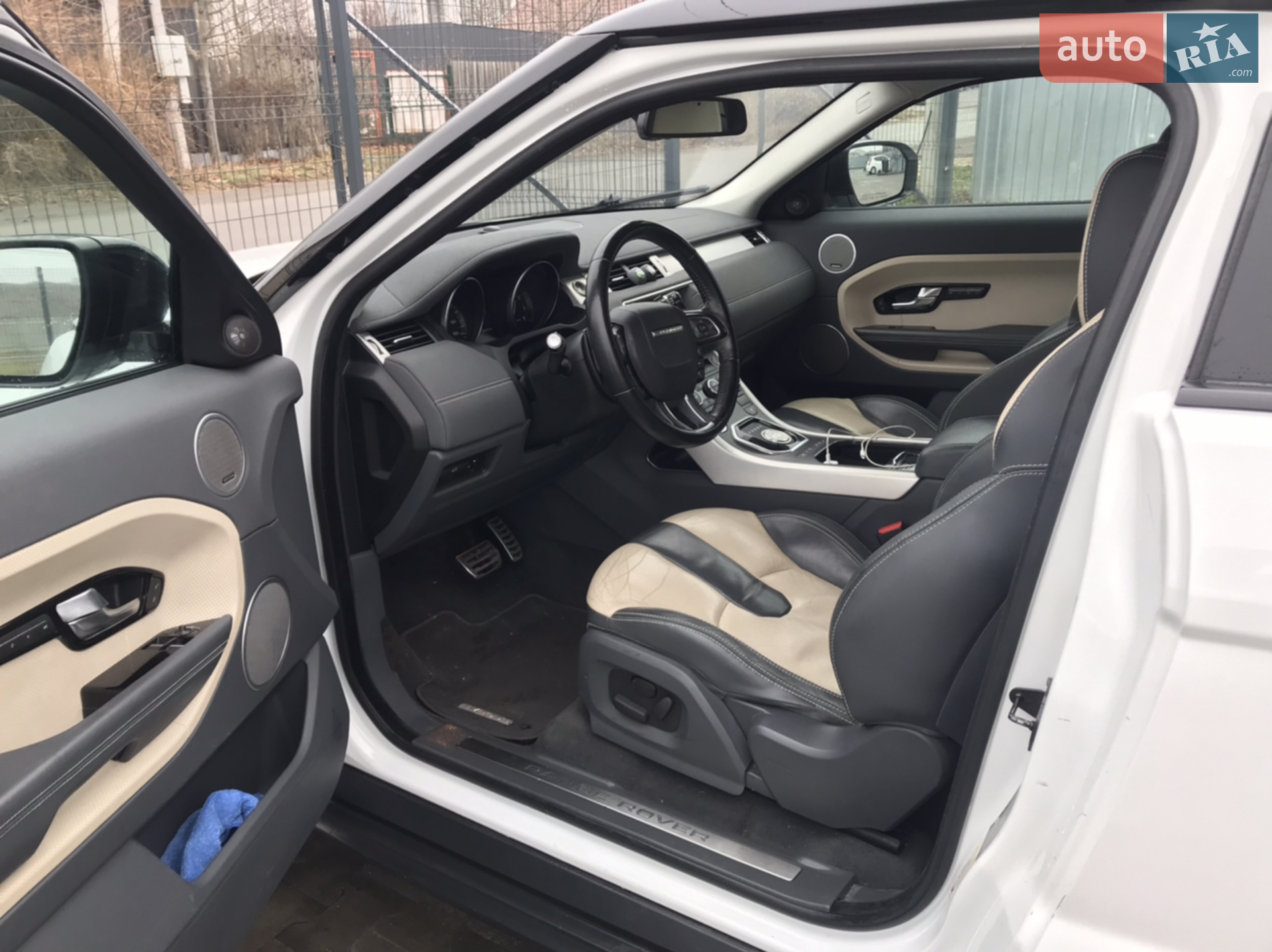 2012 Land Rover Range Rover Evoque - мініатюра 2