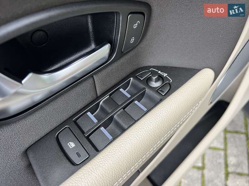 Позашляховик / Кросовер Land Rover Range Rover Evoque 2018 в Львові фото 30 Позашляховик / Кросовер Land Rover Range Rover Evoque 2018 в Львові