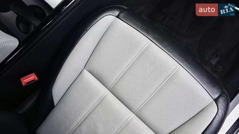 Внедорожник / Кроссовер Land Rover Range Rover Evoque 2019 в Львове