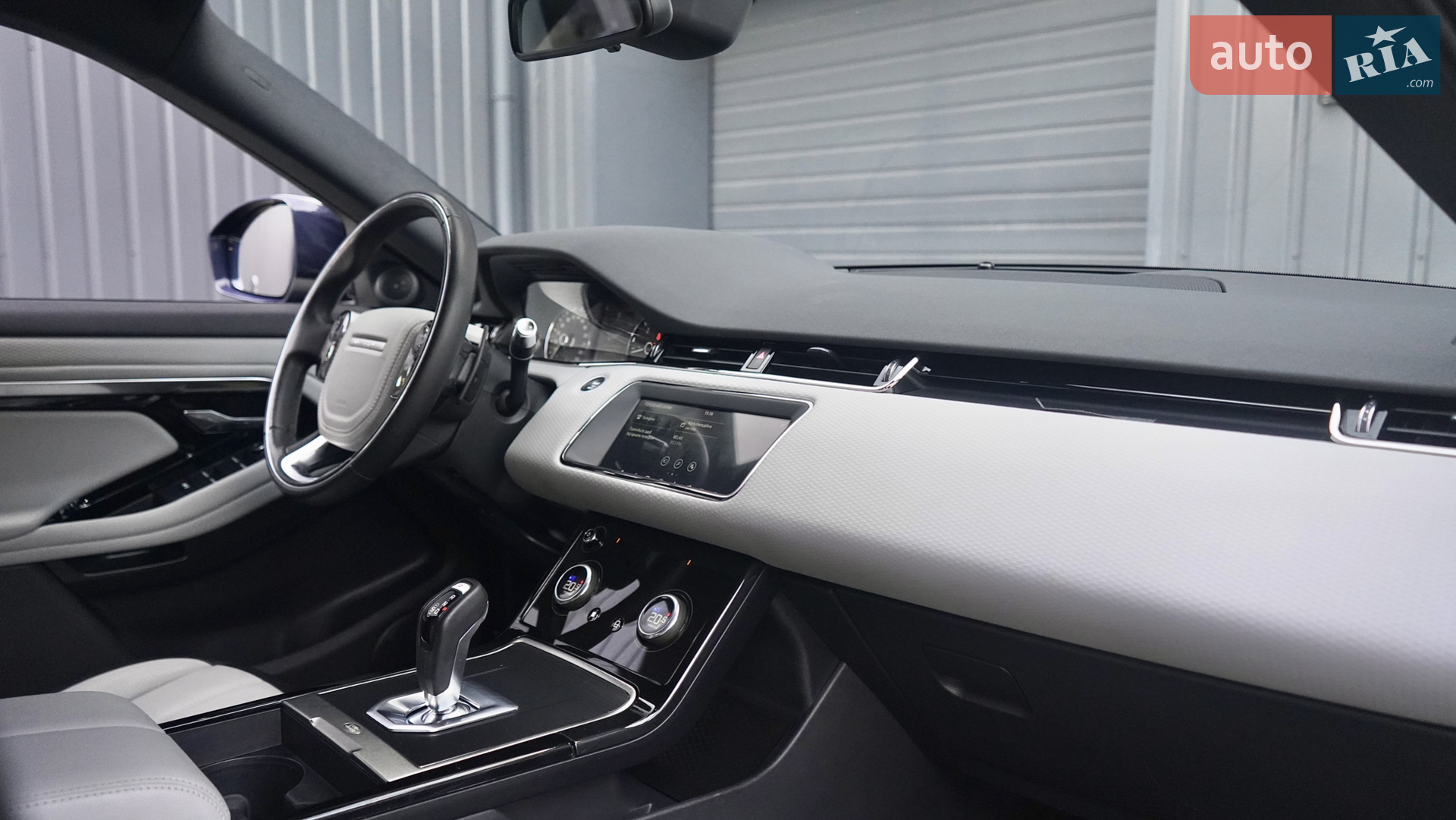 2019 Land Rover Range Rover Evoque - мініатюра 38