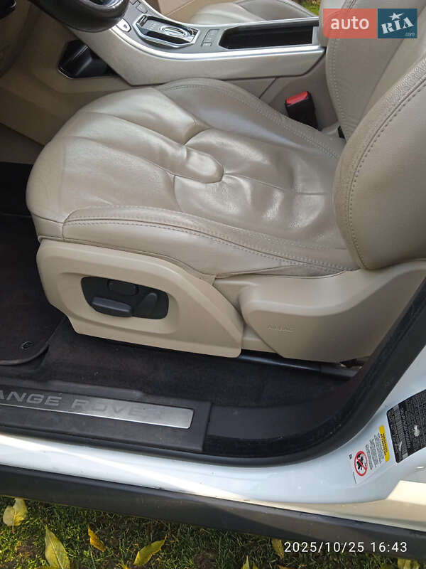 Позашляховик / Кросовер Land Rover Range Rover Evoque 2014 в Козові фото 34 Позашляховик / Кросовер Land Rover Range Rover Evoque 2014 в Козові
