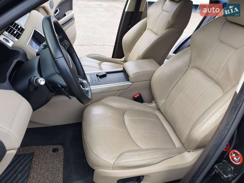Внедорожник / Кроссовер Land Rover Range Rover Evoque 2017 в Кривом Роге фото 7 Внедорожник / Кроссовер Land Rover Range Rover Evoque 2017 в Кривом Роге