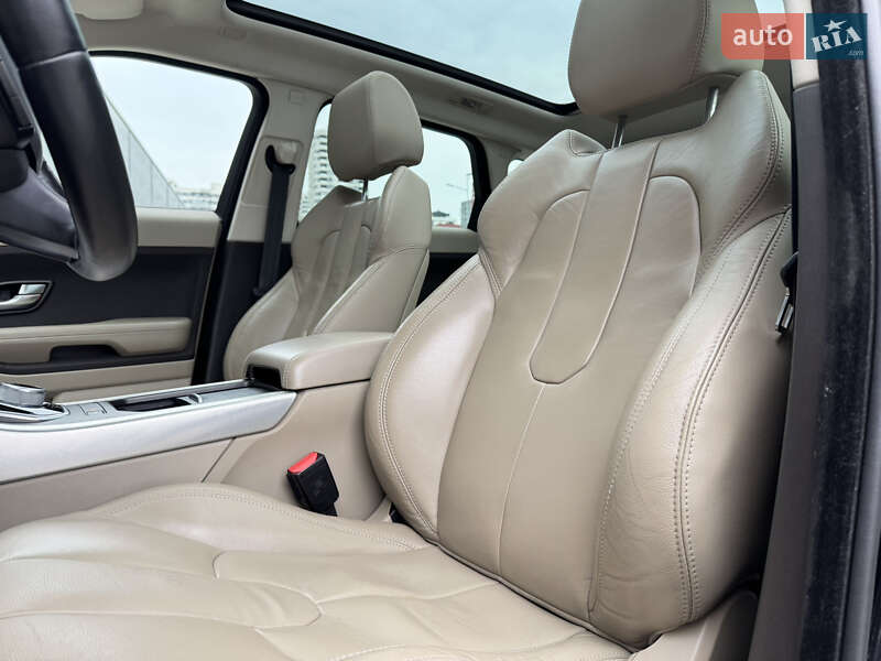 Внедорожник / Кроссовер Land Rover Range Rover Evoque 2013 в Киеве