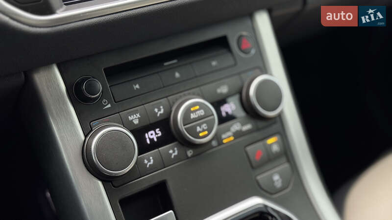 Позашляховик / Кросовер Land Rover Range Rover Evoque 2016 в Львові фото 11 Позашляховик / Кросовер Land Rover Range Rover Evoque 2016 в Львові