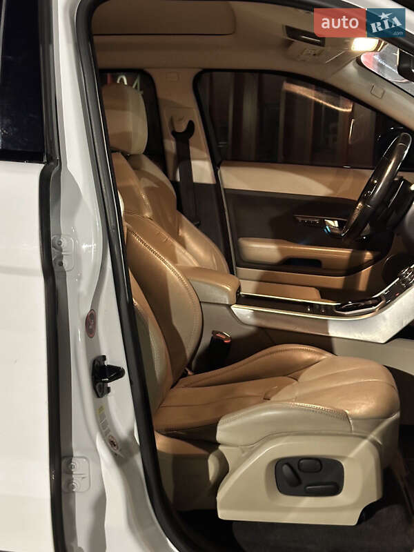 Внедорожник / Кроссовер Land Rover Range Rover Evoque 2012 в Львове