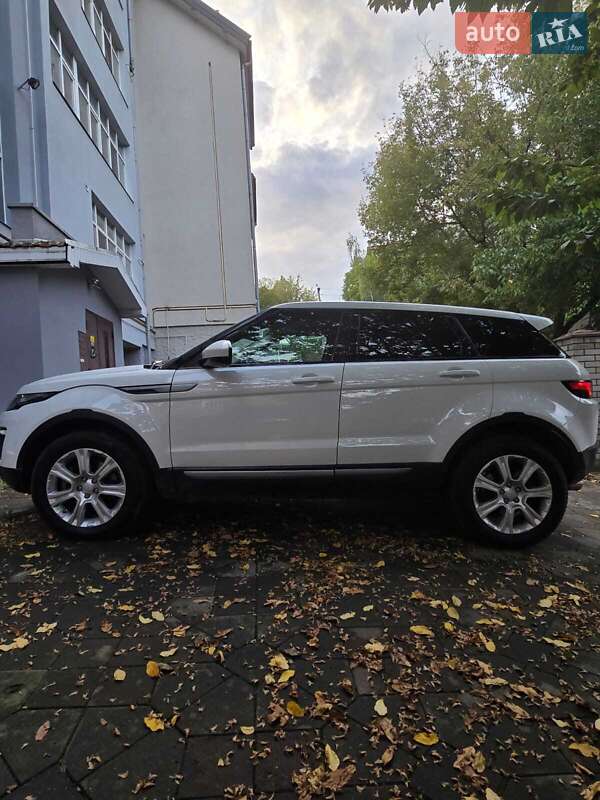 Внедорожник / Кроссовер Land Rover Range Rover Evoque 2016 в Черновцах
