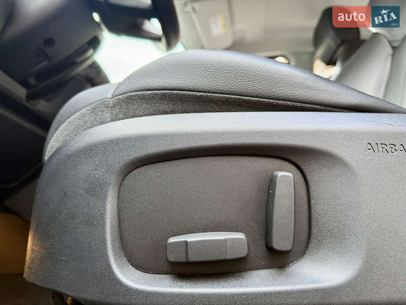 Позашляховик / Кросовер Land Rover Range Rover Evoque 2017 в Києві фото 67 Позашляховик / Кросовер Land Rover Range Rover Evoque 2017 в Києві