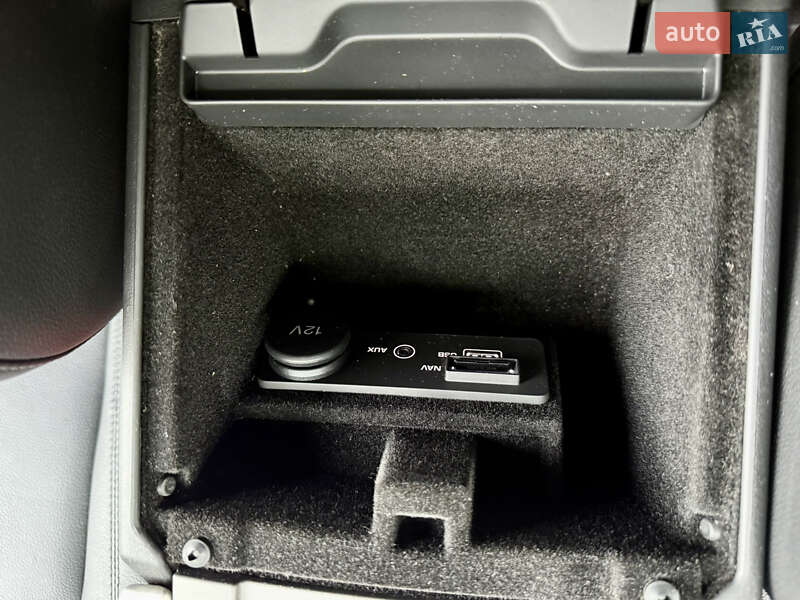 Позашляховик / Кросовер Land Rover Range Rover Evoque 2017 в Києві фото 78 Позашляховик / Кросовер Land Rover Range Rover Evoque 2017 в Києві