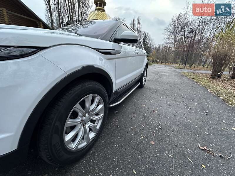 Внедорожник / Кроссовер Land Rover Range Rover Evoque 2016 в Киеве