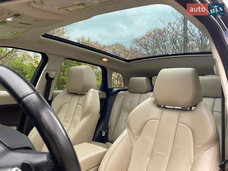 Внедорожник / Кроссовер Land Rover Range Rover Evoque 2015 в Одессе