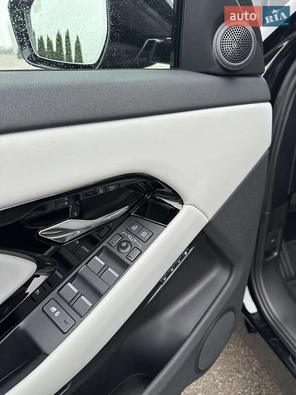 Внедорожник / Кроссовер Land Rover Range Rover Evoque 2024 в Киеве