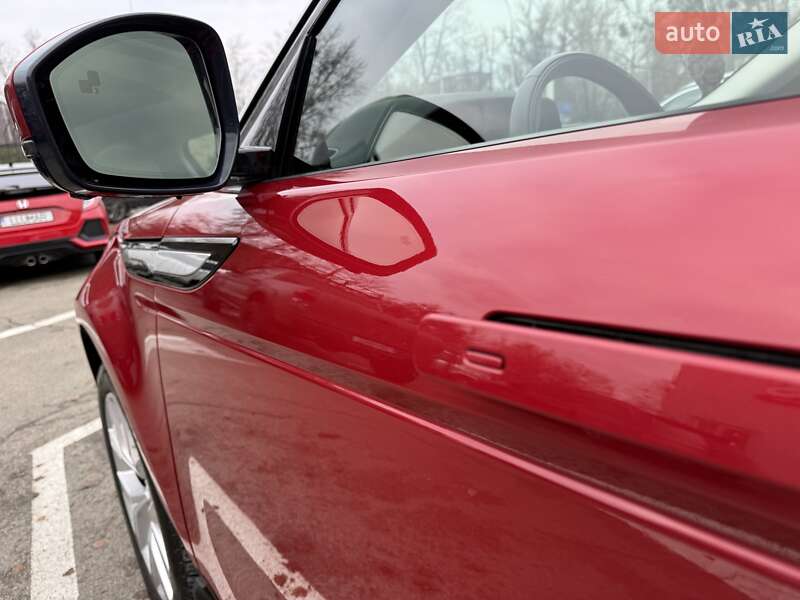 Внедорожник / Кроссовер Land Rover Range Rover Evoque 2020 в Киеве