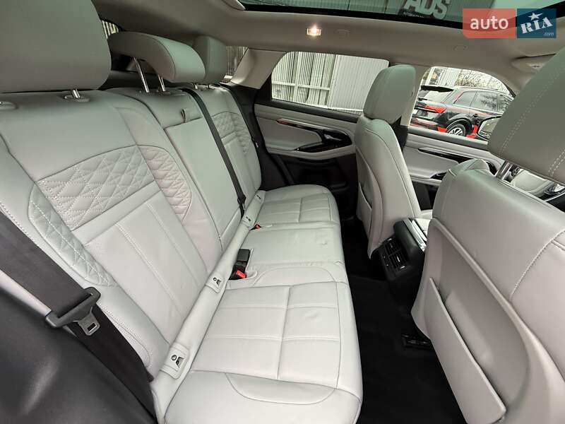 Внедорожник / Кроссовер Land Rover Range Rover Evoque 2020 в Киеве