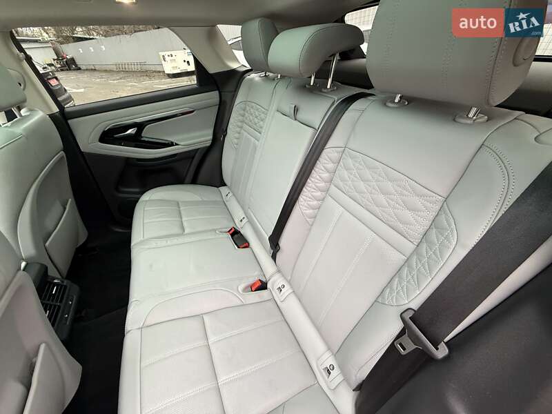 Внедорожник / Кроссовер Land Rover Range Rover Evoque 2020 в Киеве