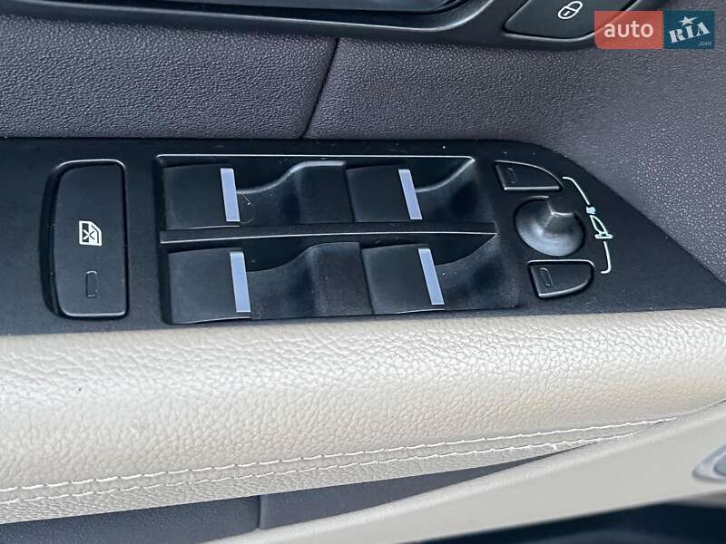 Внедорожник / Кроссовер Land Rover Range Rover Evoque 2016 в Львове