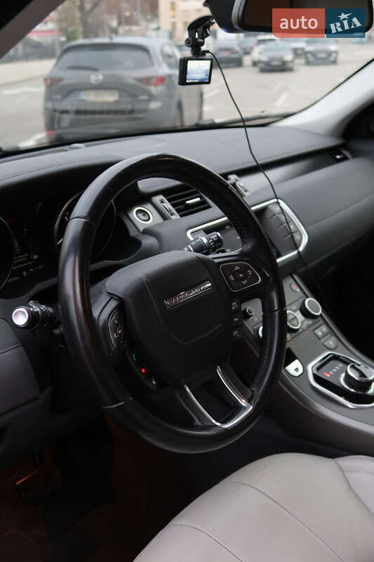 Внедорожник / Кроссовер Land Rover Range Rover Evoque 2017 в Киеве