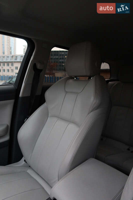 Внедорожник / Кроссовер Land Rover Range Rover Evoque 2017 в Киеве