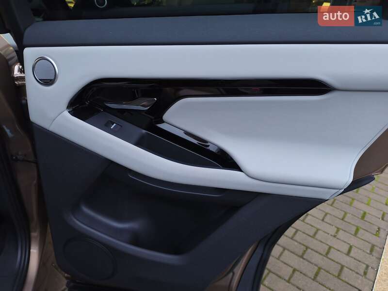 Внедорожник / Кроссовер Land Rover Range Rover Evoque 2023 в Киеве