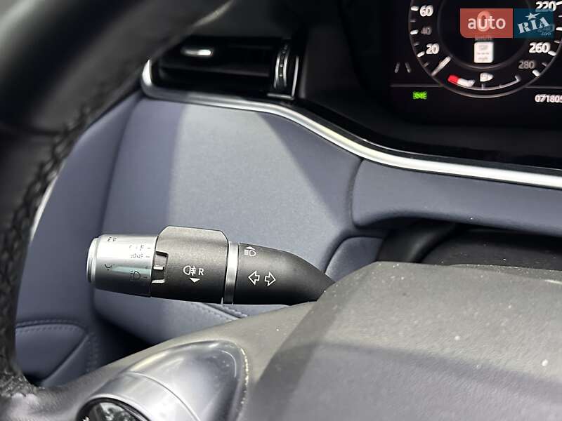 Позашляховик / Кросовер Land Rover Range Rover Evoque 2019 в Дніпрі