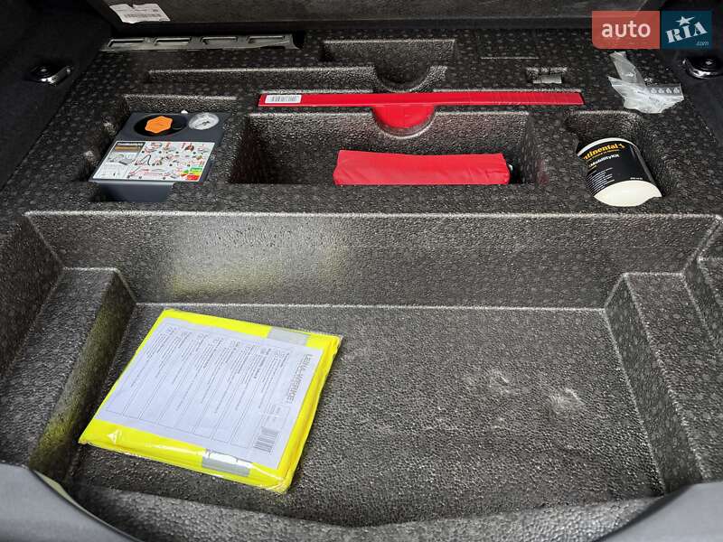 Внедорожник / Кроссовер Land Rover Range Rover Evoque 2016 в Киеве