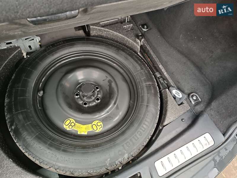 Внедорожник / Кроссовер Land Rover Range Rover Evoque 2014 в Сарнах фото 21 Внедорожник / Кроссовер Land Rover Range Rover Evoque 2014 в Сарнах