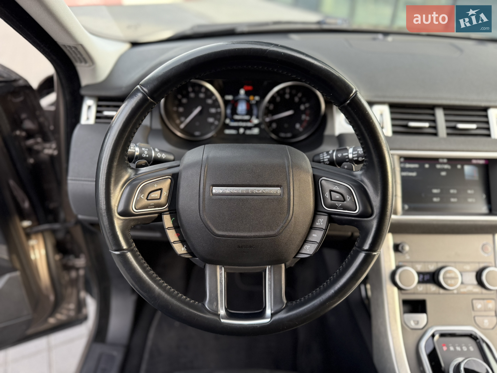 2017 Land Rover Range Rover Evoque - мініатюра 33