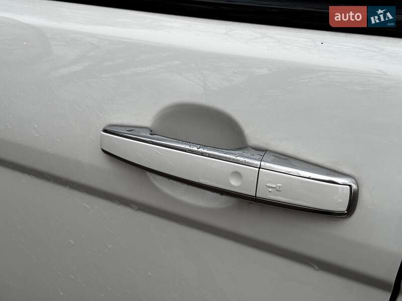 Позашляховик / Кросовер Land Rover Range Rover Evoque 2017 в Києві