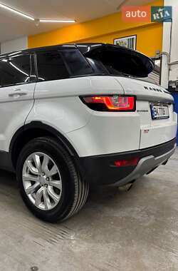 Внедорожник / Кроссовер Land Rover Range Rover Evoque 2016 в Киеве