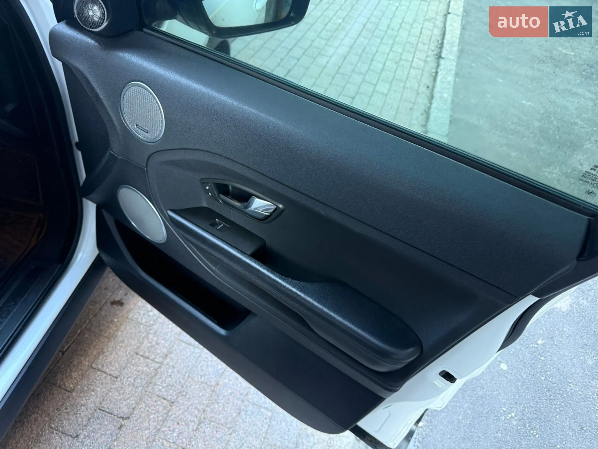 2011 Land Rover Range Rover Evoque - мініатюра 52