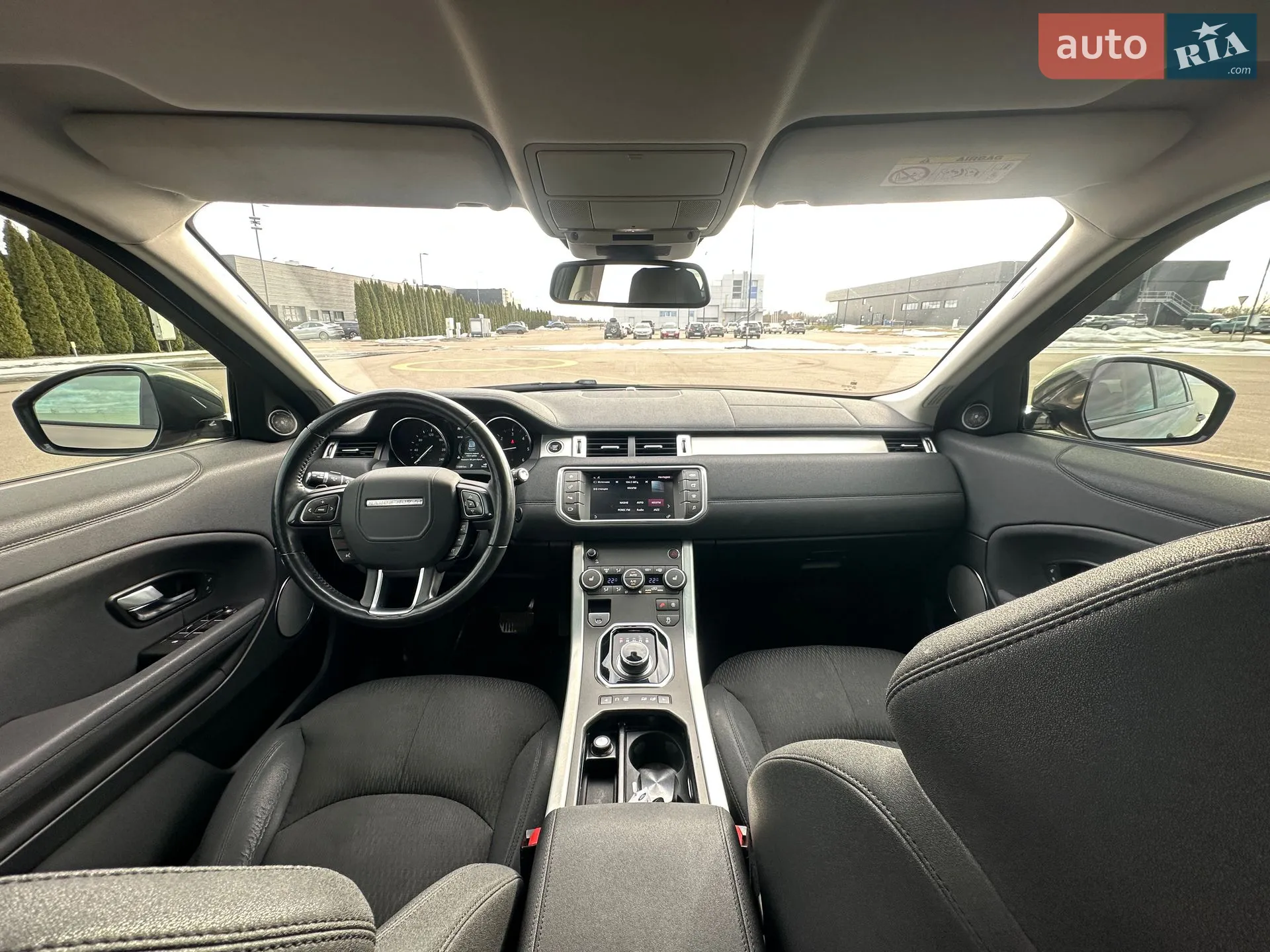 2018 Land Rover Range Rover Evoque - мініатюра 26