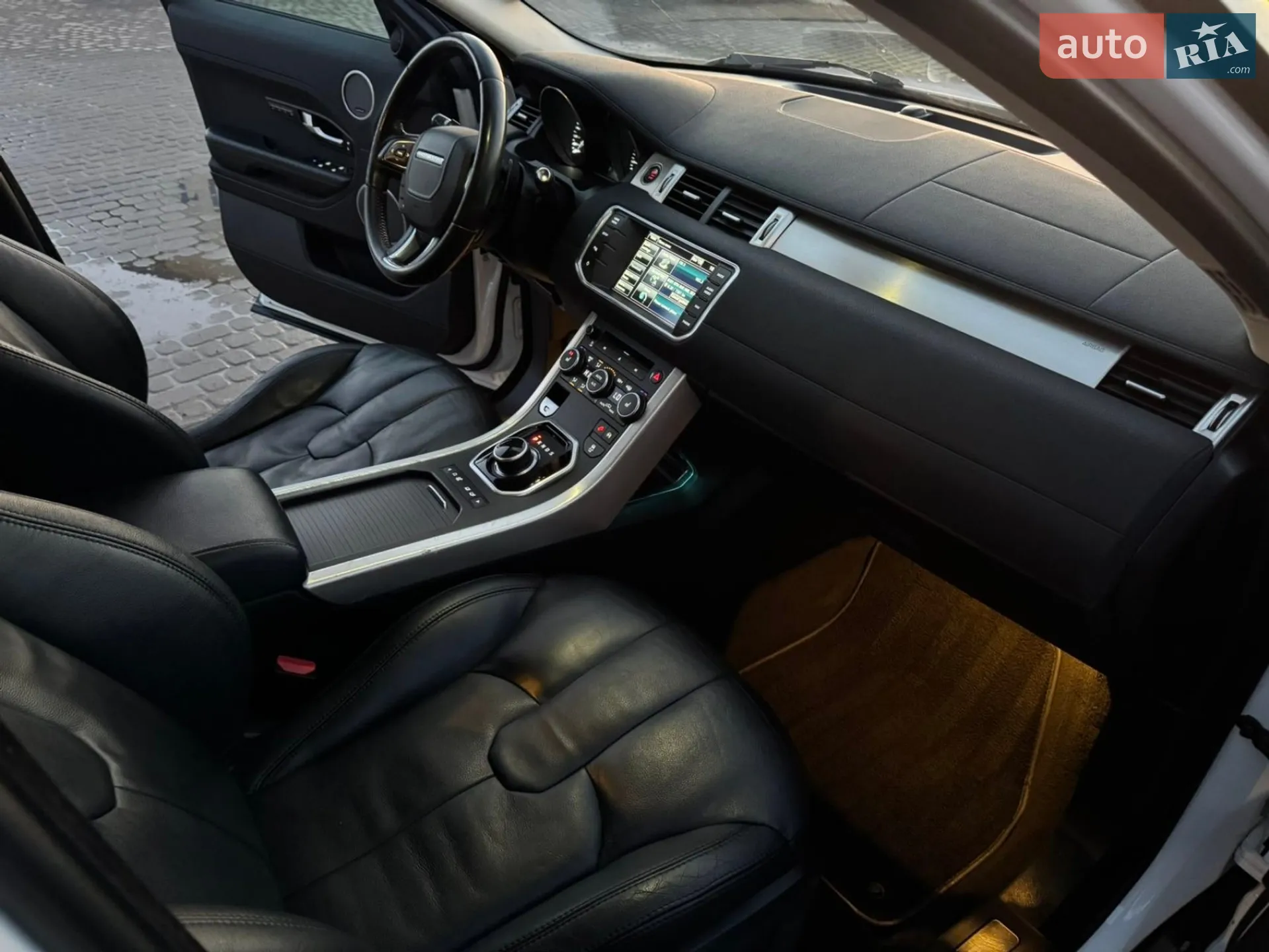2014 Land Rover Range Rover Evoque - мініатюра 29
