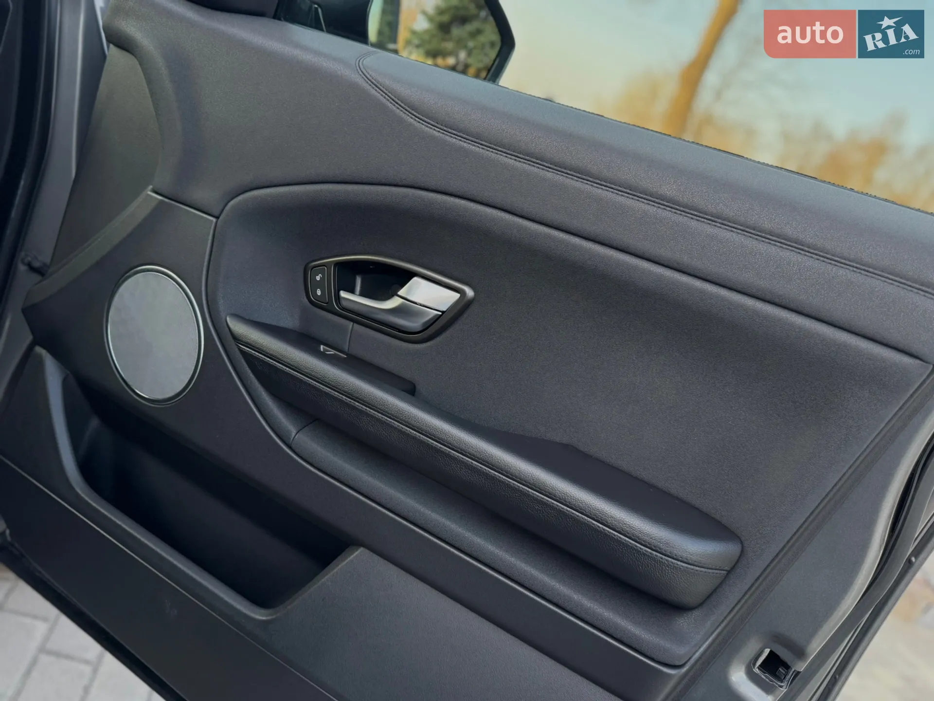 2019 Land Rover Range Rover Evoque - мініатюра 75