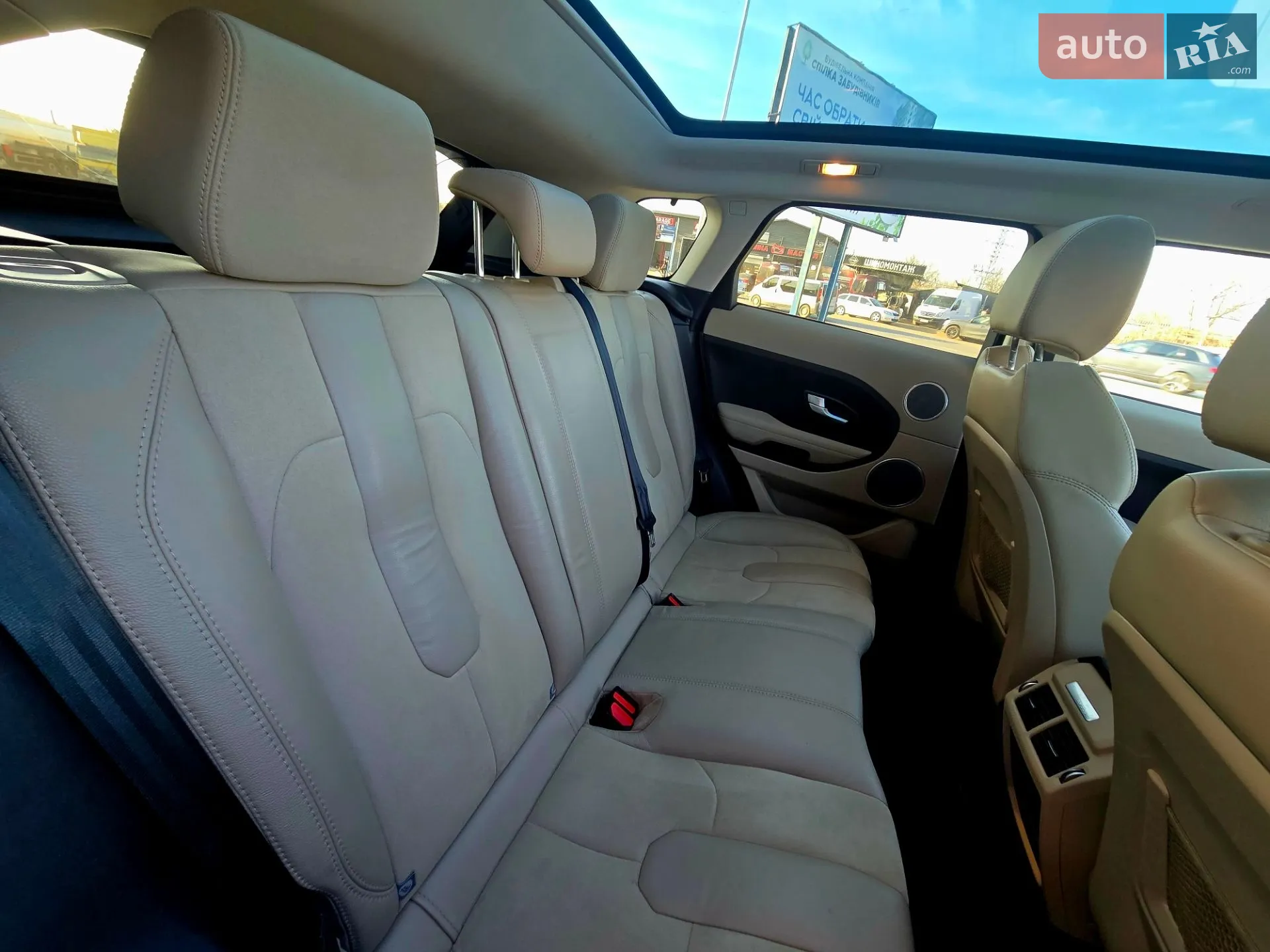 2015 Land Rover Range Rover Evoque - мініатюра 44
