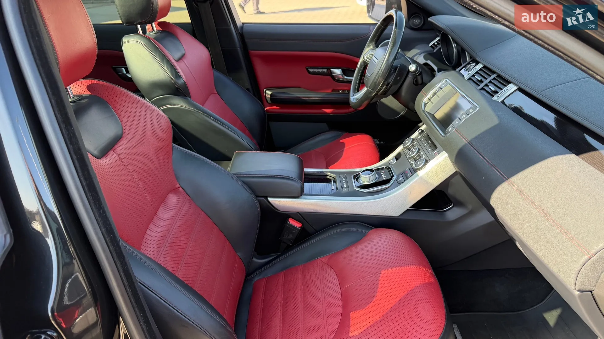 2015 Land Rover Range Rover Evoque - мініатюра 29