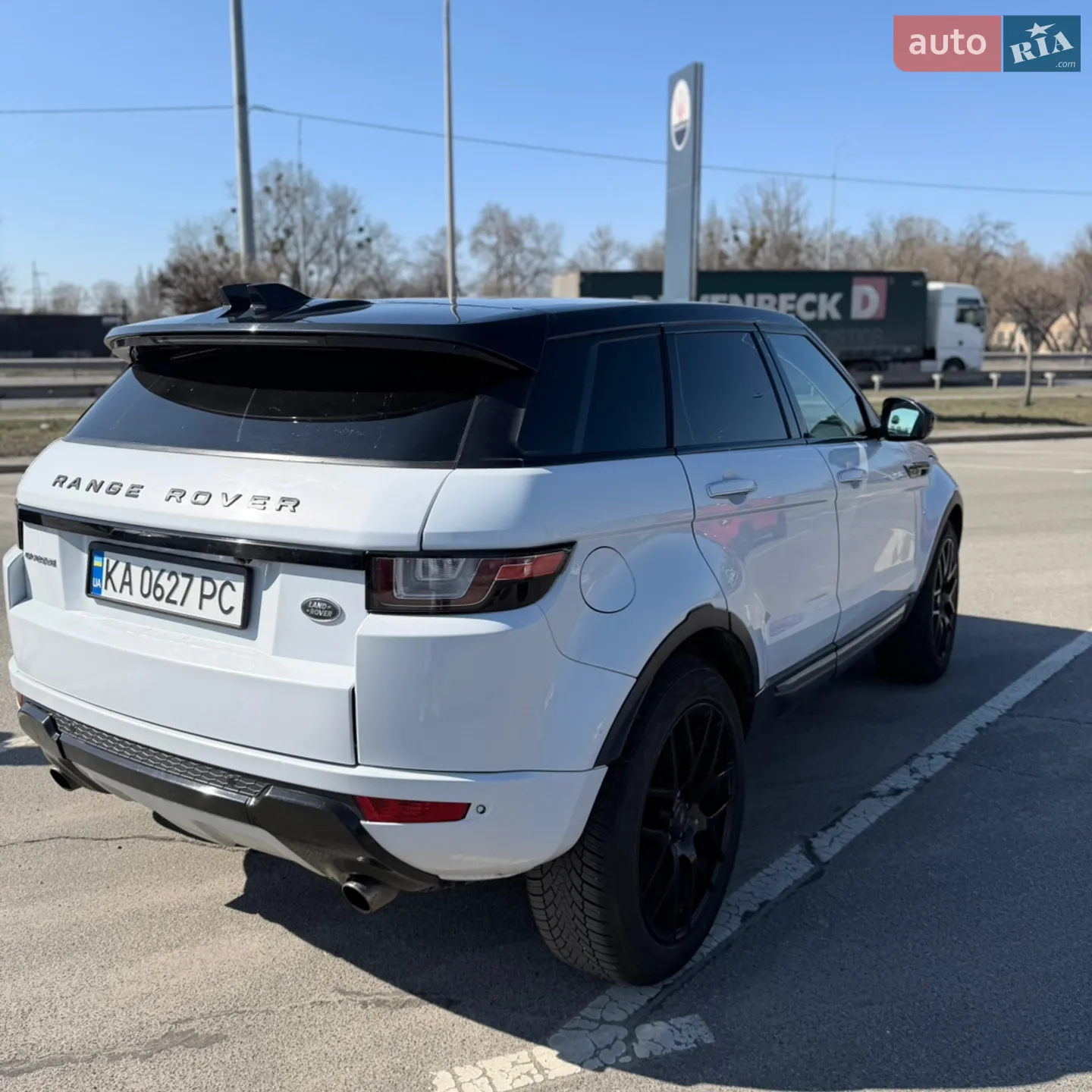 2016 Land Rover Range Rover Evoque - мініатюра 18