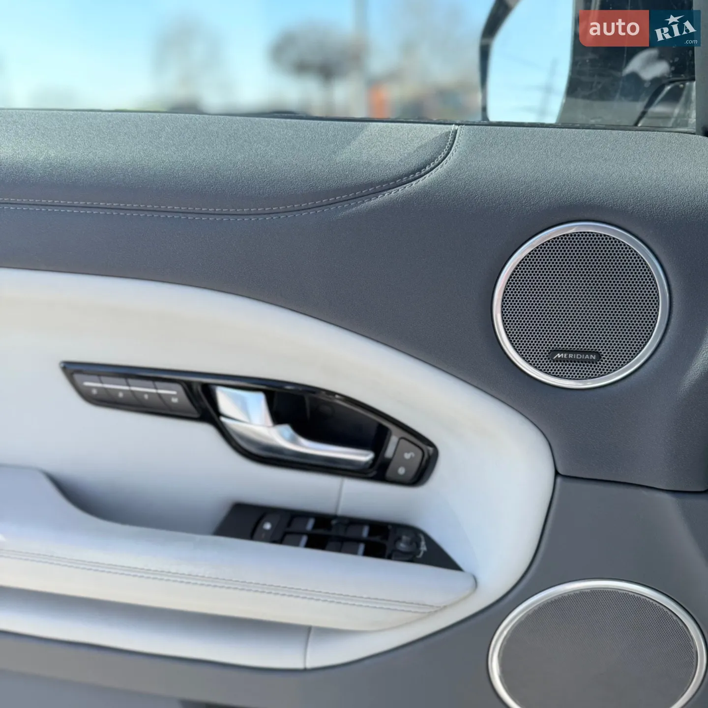 2016 Land Rover Range Rover Evoque - мініатюра 22
