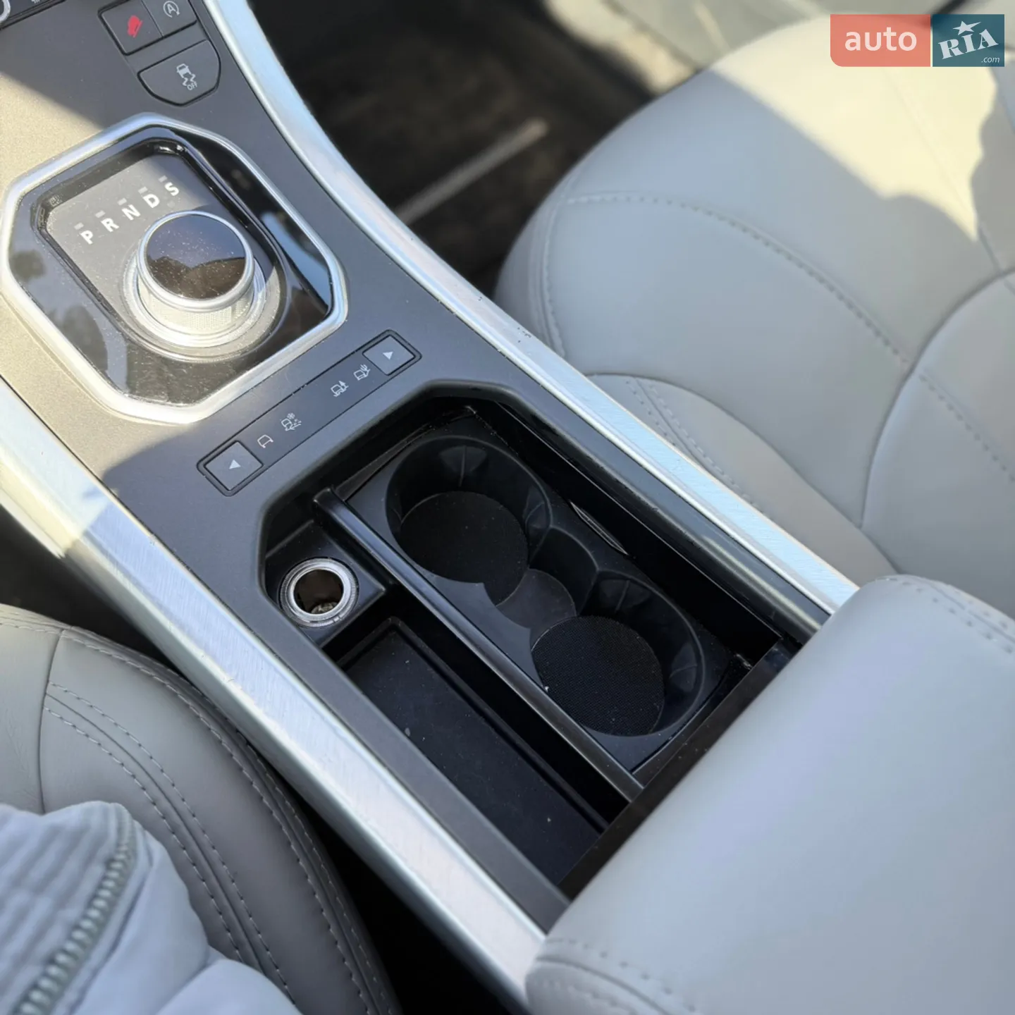 2016 Land Rover Range Rover Evoque - мініатюра 30