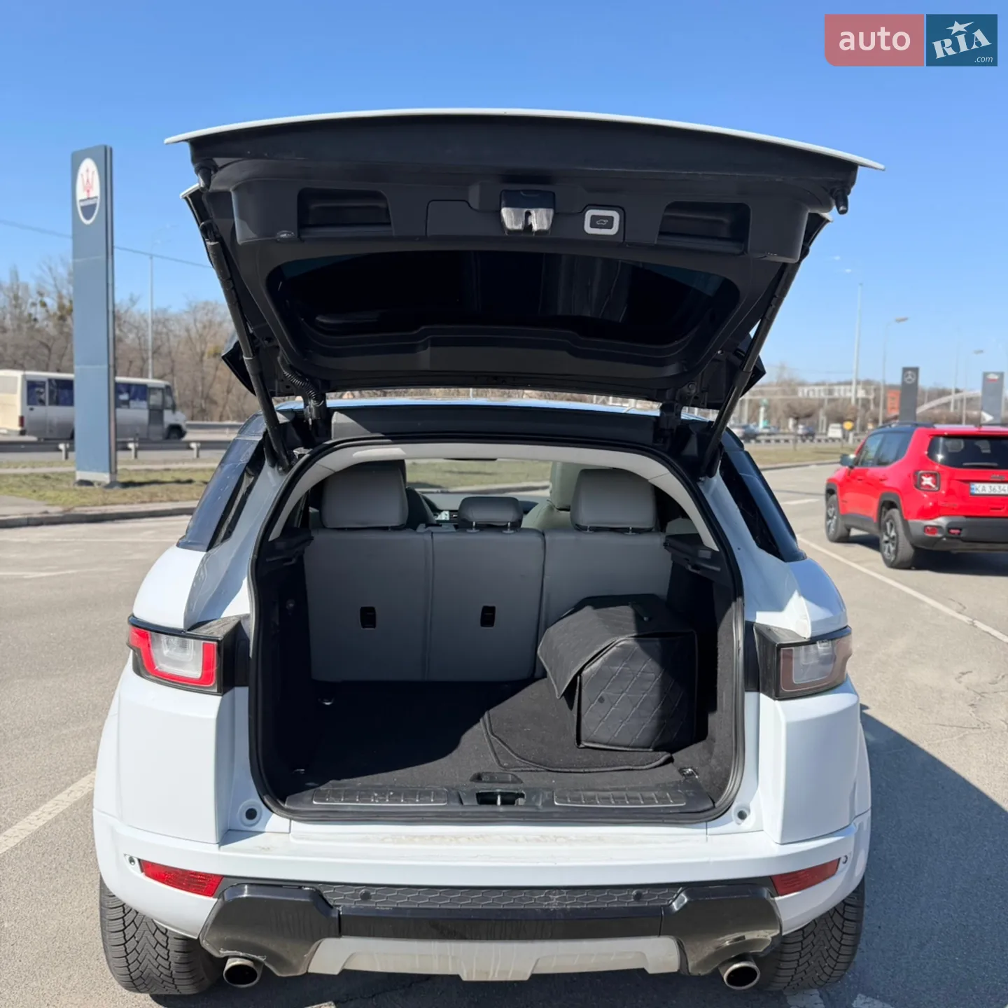 2016 Land Rover Range Rover Evoque - мініатюра 38