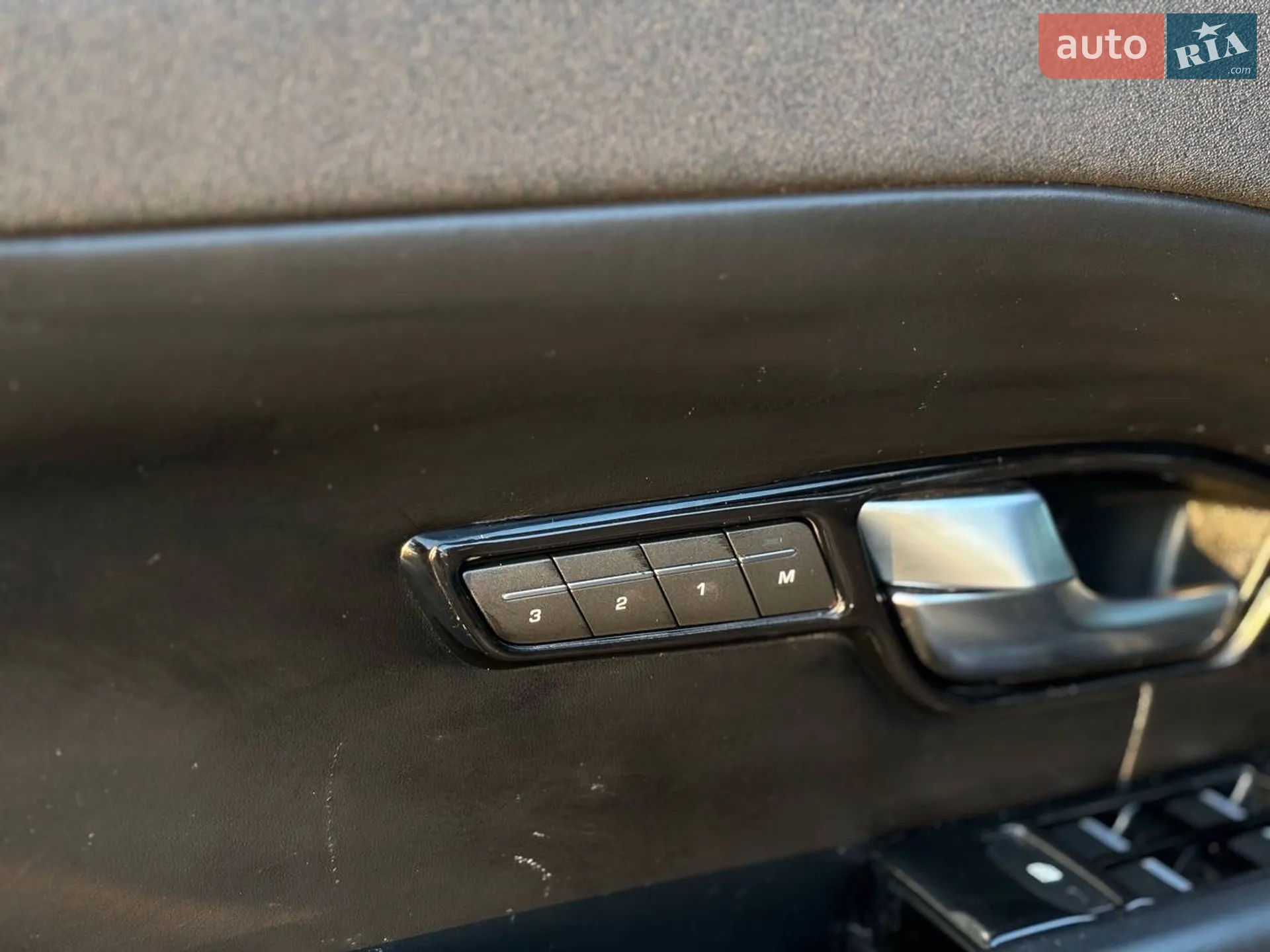 2015 Land Rover Range Rover Evoque - мініатюра 22