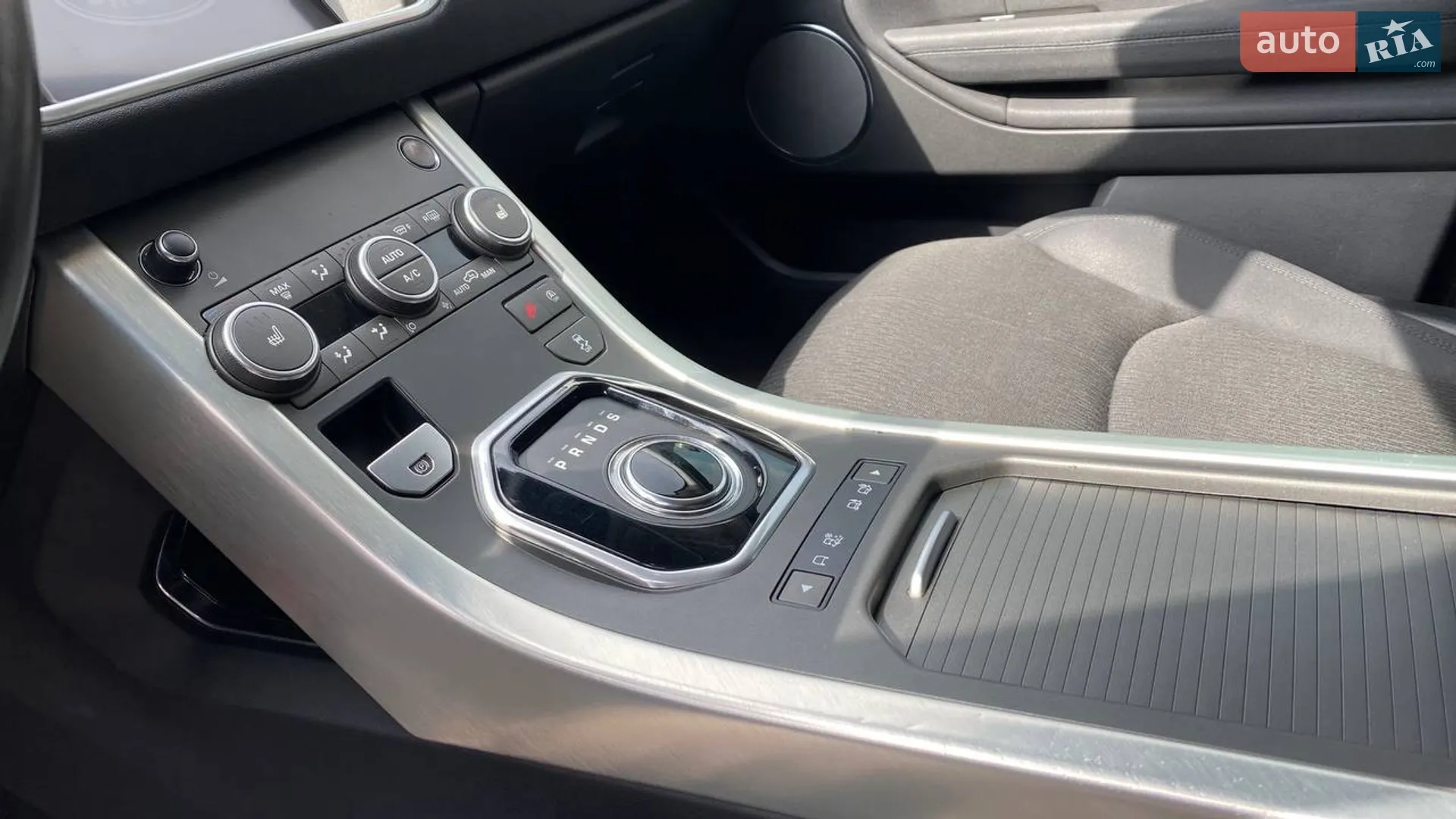 2018 Land Rover Range Rover Evoque - мініатюра 17