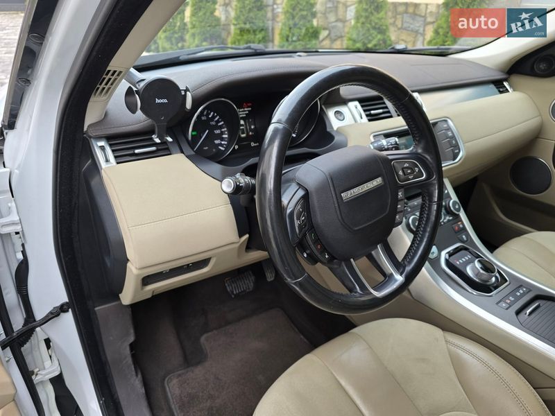 Внедорожник / Кроссовер Land Rover Range Rover Evoque 2015 в Ивано-Франковске