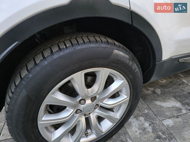 Внедорожник / Кроссовер Land Rover Range Rover Evoque 2015 в Ивано-Франковске