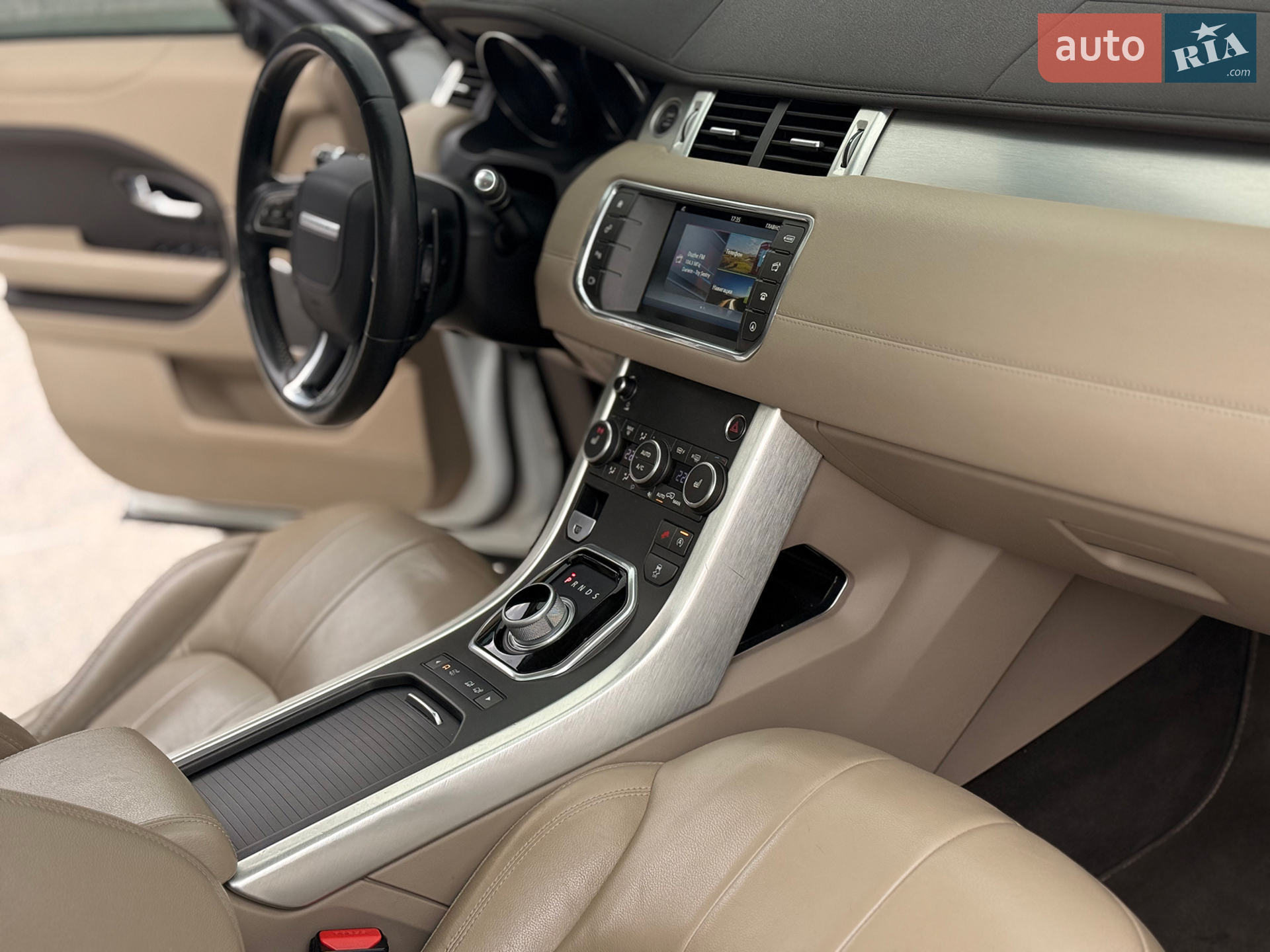 2016 Land Rover Range Rover Evoque - мініатюра 26